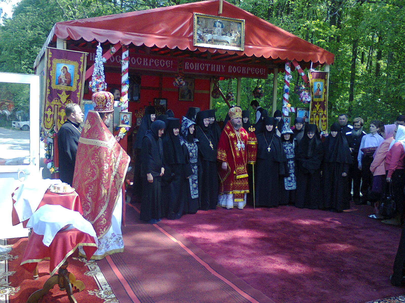 Архиепископ в монастыре